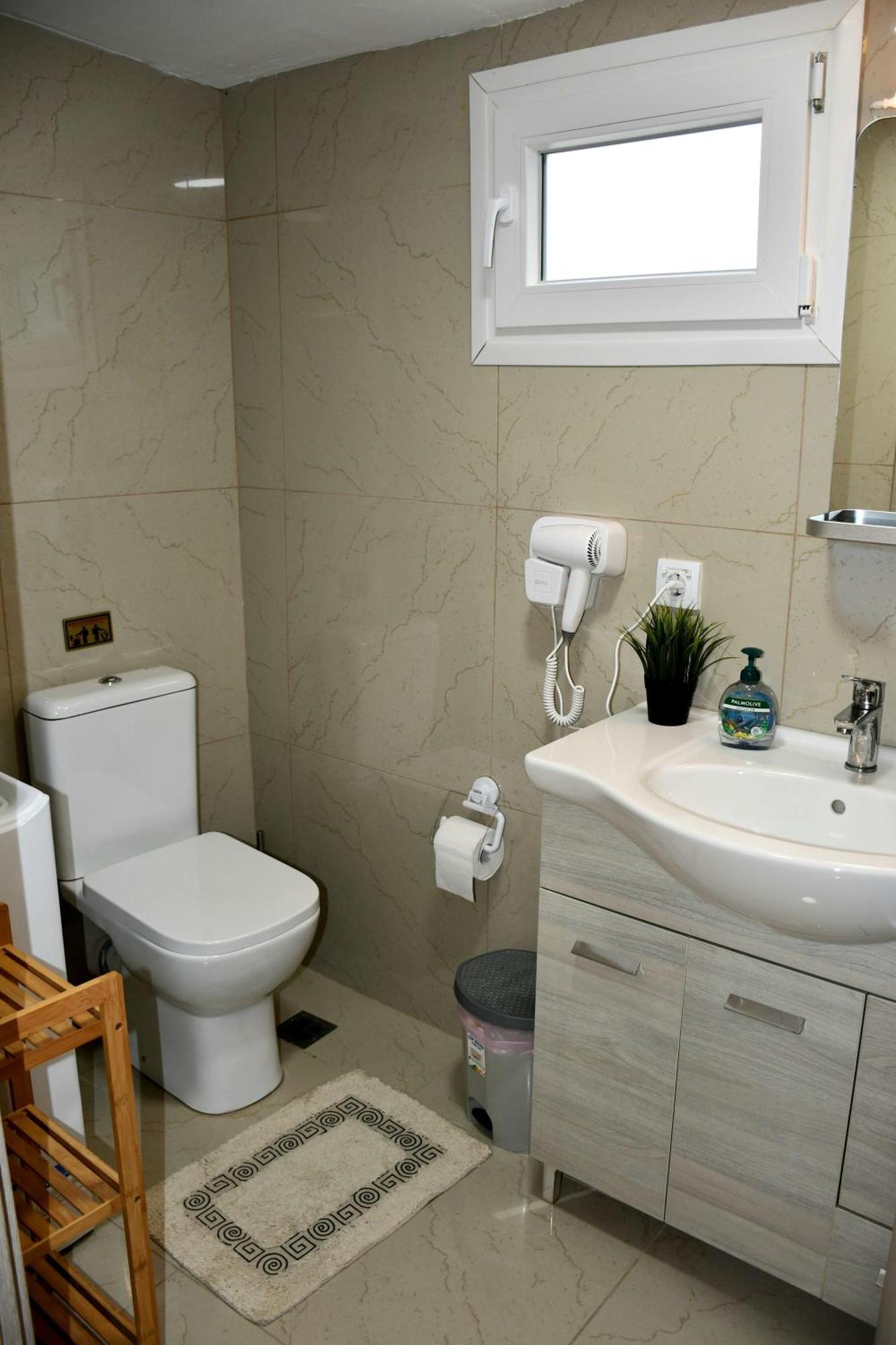 Johnson House Apartment Rafina  Luaran gambar
